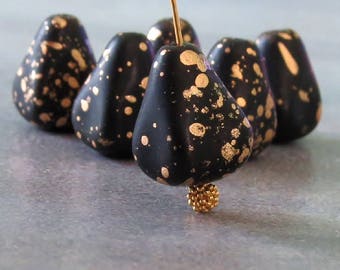 Matte Jet Black Antique Gold Tropfen 12 x 10 mm Teardrop Perlen: 6 Stück Chunky Old Style Tropfen