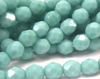 Tschechische Perle Türkis 6 mm Facettierte Runden: 25 Stück 6 mm Grün Tschechische Glasperlen