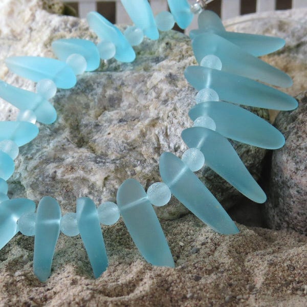 Turquoise Blue Sea Glass Spike Bead : Full 7" Strand Blue Tusk Shard Man Made Beach Glass