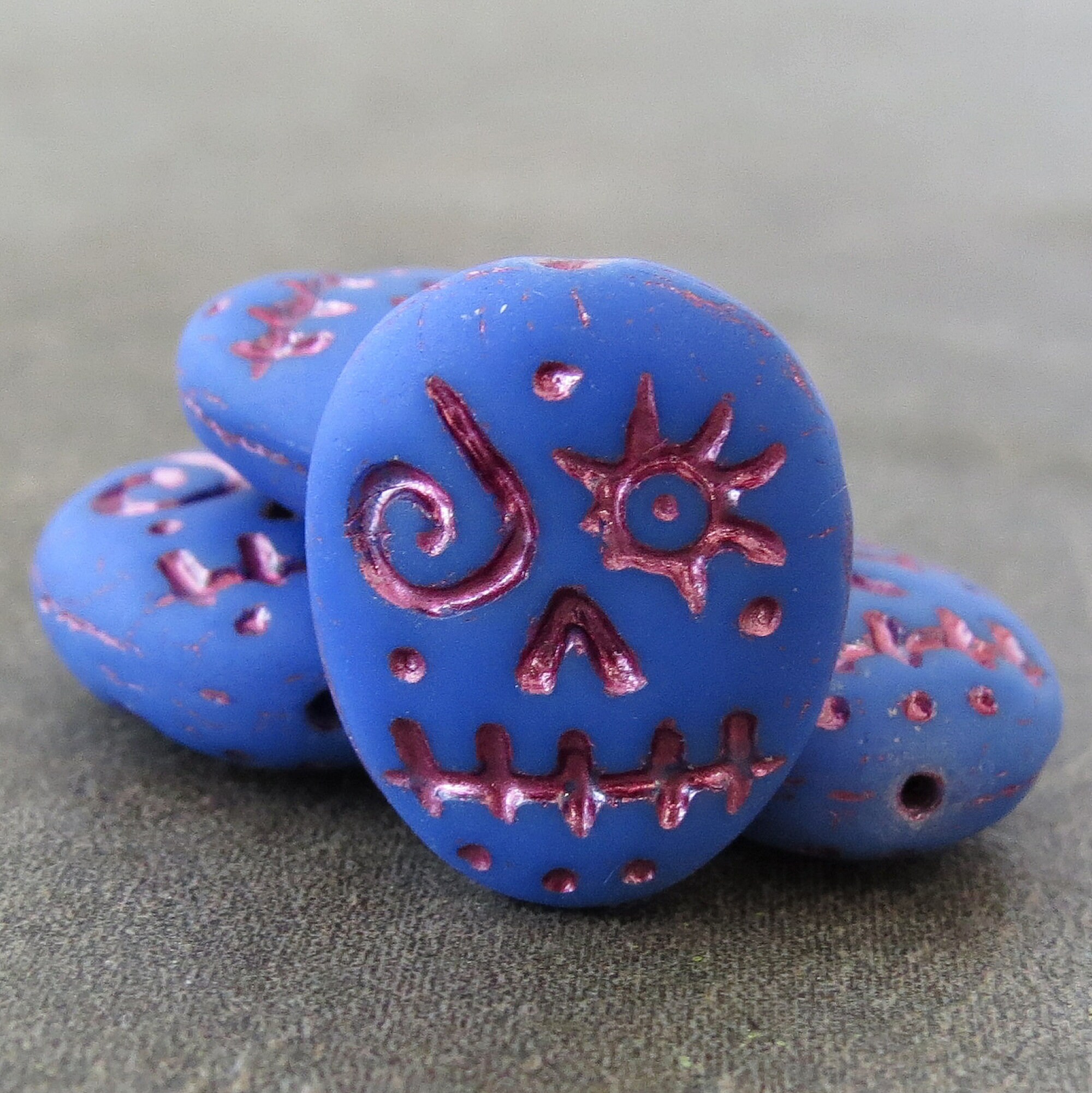 Opaque Blue Metallic Pink Wash Skull Bead Czech Glass 16mm : 4 pc Blue Skull