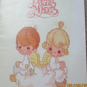 Precious Moments Counted cross stitch pattern Book. PM-1 Vintage 1980 designs by Gloria & Pat 18 Patterns