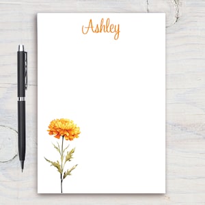 Bloc de notas personalizado para el mes de nacimiento de octubre, papelería personalizada, bloc de notas, regalo para ella, flor de nacimiento, bloc de notas personalizado, regalo del mes de nacimiento