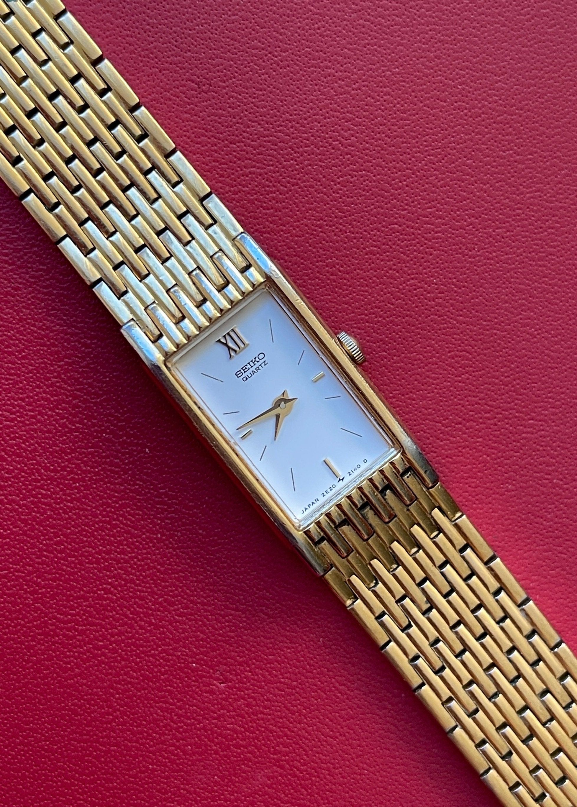 Seiko 2E20-6500 Tank Style Gold Tone Integrated Bracelet Ladies