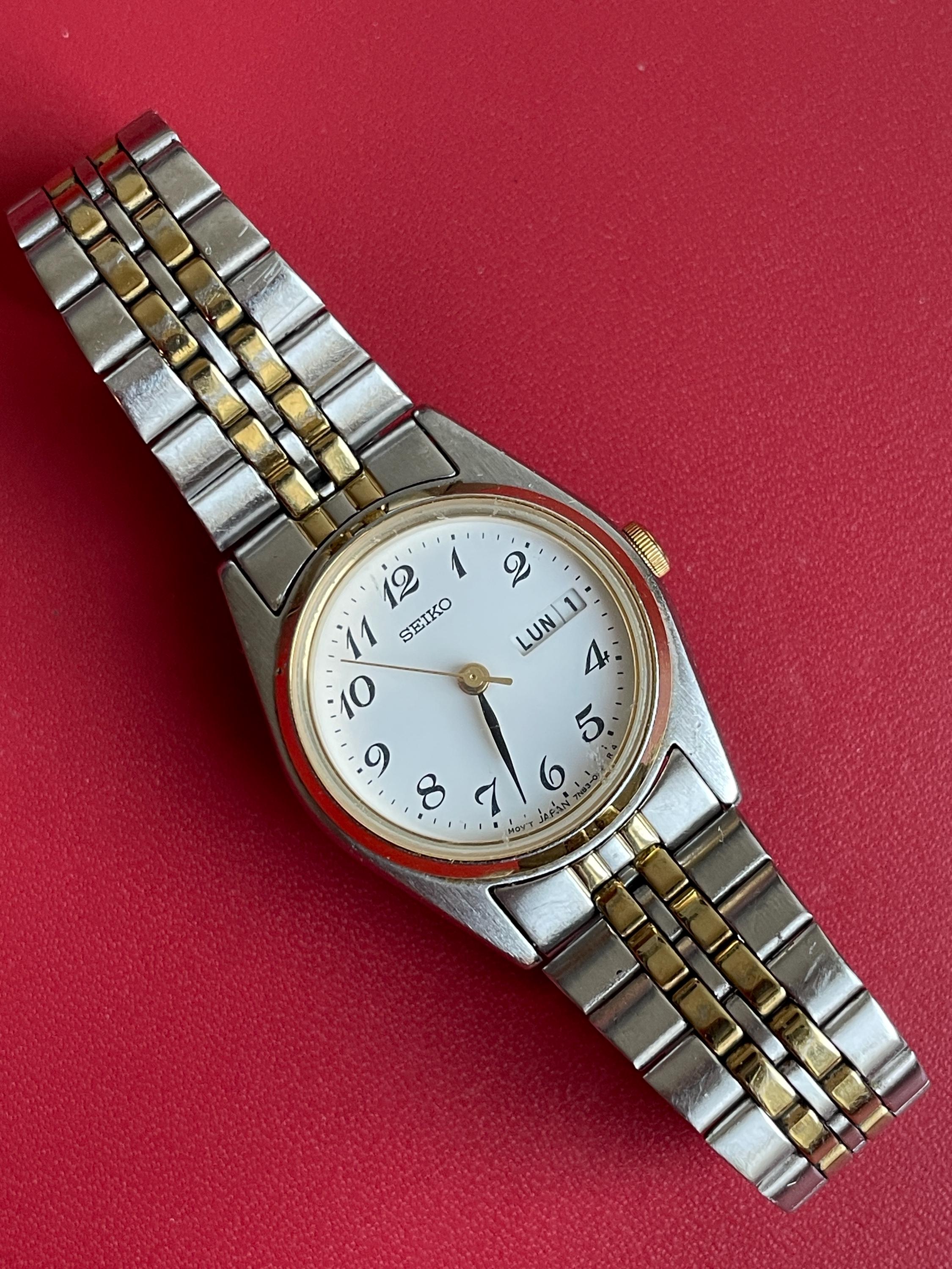 Vintage Seiko 7N83-0011 Day Date Oyster Style Two Tone Vintage Seiko 7N83-0011 Day Date Oyster Style Two Tone