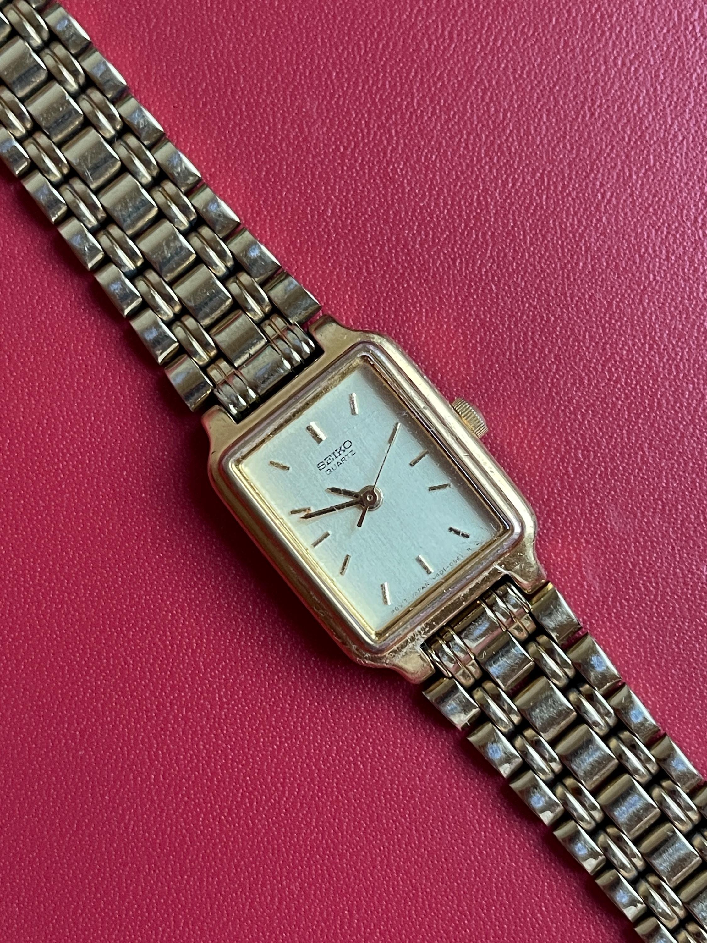 Seiko Quartz V401-5129 Gold Tone Rectangular Tank Link Bracelet Watch Men Women Vintage Seiko V401-5129 R0 Watch | Ladies Rectangular Gold  main image 2