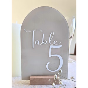 Acrylic Arch Wedding Table Numbers Personalized | Minimalist Plexiglass Table Number Sign | Wedding table number plexi arch