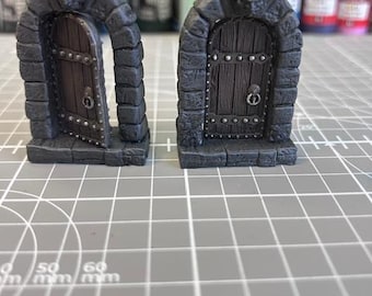 Dungeons and Dragons Deep Cuts Hand Painted Miniatures Set of 2 Doors Level 2 Finish