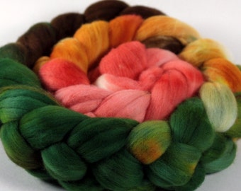 Maerchengarten - Handpainted Rambouillet wool top/roving - 4 oz
