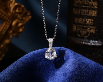 Zirconia Solitaire Necklace: 925 Sterling Silver Round Cut Pendant