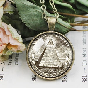 Illuminati Anhänger Halskette Keychain Auge der Vorsehung Auge der Vorsehung Allsehendes Auge Illuminati Pyramide Anhänger Geschenk
