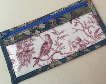 Cross Stitch Vinyl Front Notions Bag: Silk 100/3 Thread Spool Storage. Haberdashery Red Toile.