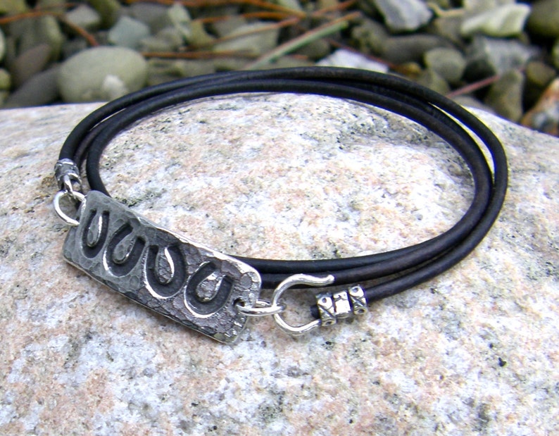 Horse Shoe Wrap Bracelet, Horse Jewelry, Hammered, Lucky Four Horseshoes, Hand Cast Pewter, Dark Brown Natural Dyed Leather Cord image 2