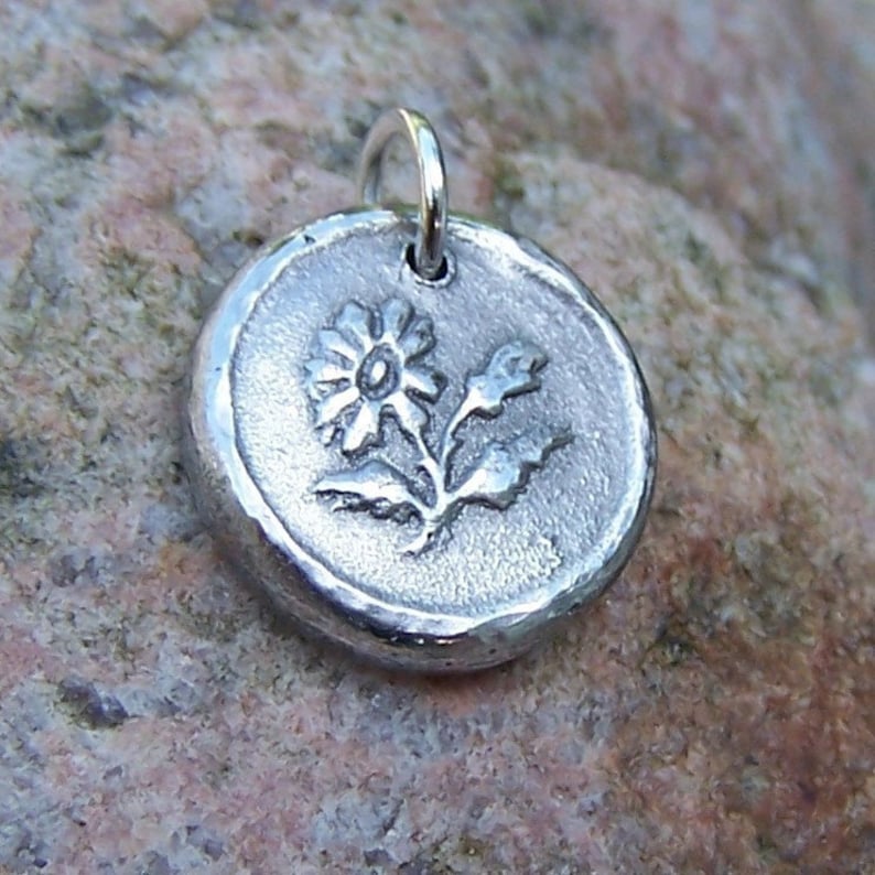 Daisy Pendant, Flower Charm, Rustic Nature Jewelry, Gardner Gift, Summer Botanical Trend, Hand Cast Pewter Pendant image 2