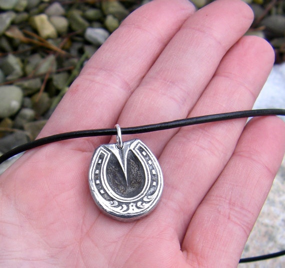 Fancy Horse Shoe Necklace, Horseshoe Pendant, Rustic Jewelry