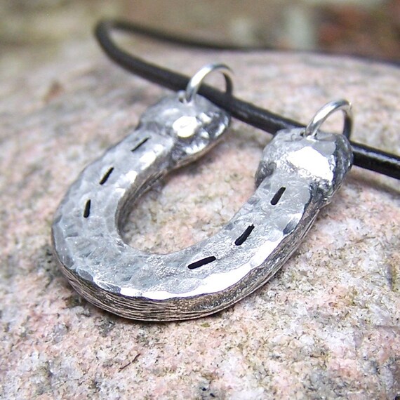 Rustic Horse Shoe Necklace Horseshoe Pendant Horse Jewelry Etsy