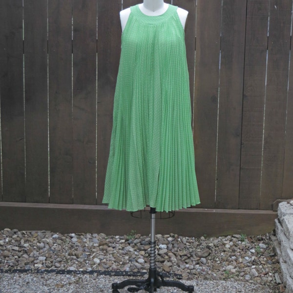 Vintage 60s  Green and White Polka Dot Trapeze Tent Dress Sz 14
