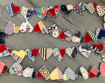 Vintage Feedsack 1930 Fabric Penny Rug Heart Garland Ornament Applique