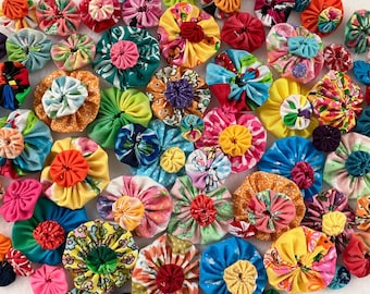 100 Brights Eye Candy Mix Sizes Fabric YoYo Flower Slow Stitch Applique Junk Journal Patch