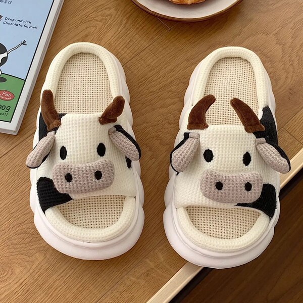 Highland Cow Slippers