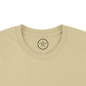 Yoga Shirt - Namaste Right Here Lazy Cat Funny shirt afbeelding 5