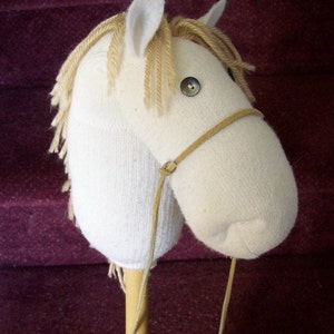 Hobby-Horse Unicorn PATTERN TUTORIAL How-to Make your own One Stick Pony PDF file image 1