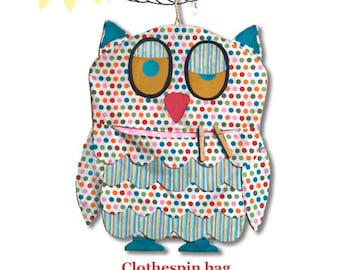 clothes pin bag pattern or kids room organizer pattern - Whoo's Hanging Out...