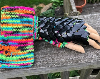 Child's Size 6" Dragon Mitts