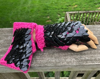 Child's Size 6" Dragon Mitts
