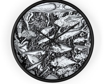 Monochrome Marine: Underwater Fish Scene Clock