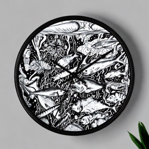 Monochrome Marine: Underwater Fish Scene Wall Clock Statement Piece Clock zdjęcie 1