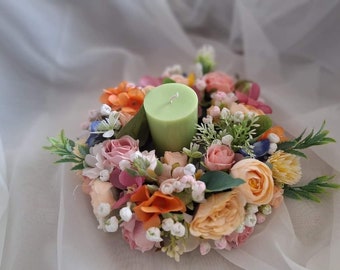Handmade soy Candles with dried flowers decorated with love for a gift