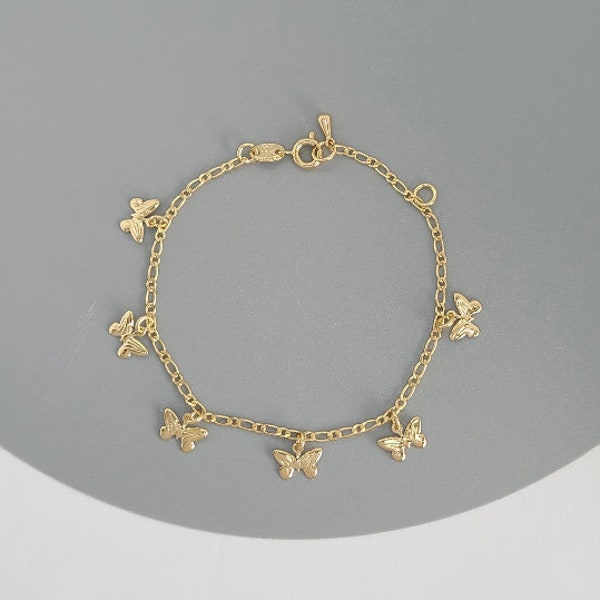 Butterfly Charms Bracelet, 18K Gold Filled Bracelet, Figaro Link, Dainty Everyday Butterfly Jewelry, Layering Bracelet, Butterfly Bracelet.