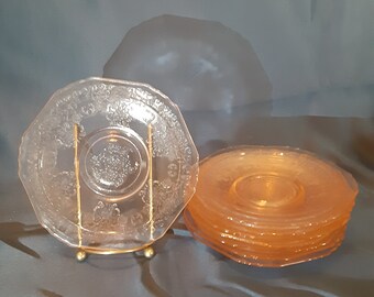 Set of 8 vintage dainty pink depression glass 6&quot; luncheon plates. Aged but good condition - 2 tiny chips found.