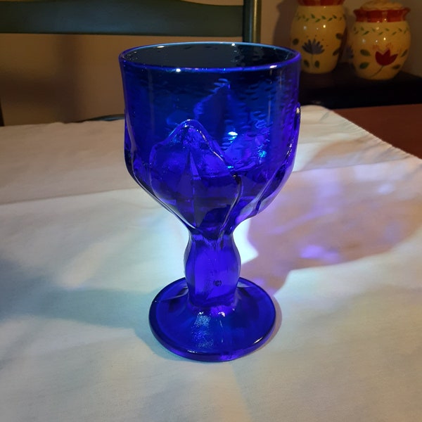Vintage Tiffin Franciscan cabaret pattern cobalt blue wine goblet. Excellent condition. 2 available.