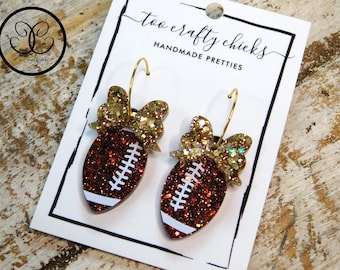 Aretes colgantes de aro con lazos de 1 pulgada, diseño de fútbol, joyería deportiva, aretes de mamá futbolista, aretes llamativos de fútbol