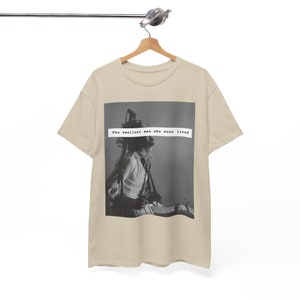 Ratty Healy Der kleinste Mann, der je gelebt hat T-Shirt Unisex Heavy Cotton T-Shirt Matty Healy Die 1975 Taylor Swift Tortured Poets Abteilung TTPD Bild 1
