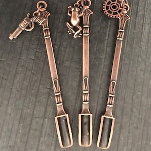 Mini Spoon with Charm in Bag | Small Apothecary Scoop | Tiny Magic Spoon | Altar Spoons with Charms | Spice spoons | Little Gothic Spoons