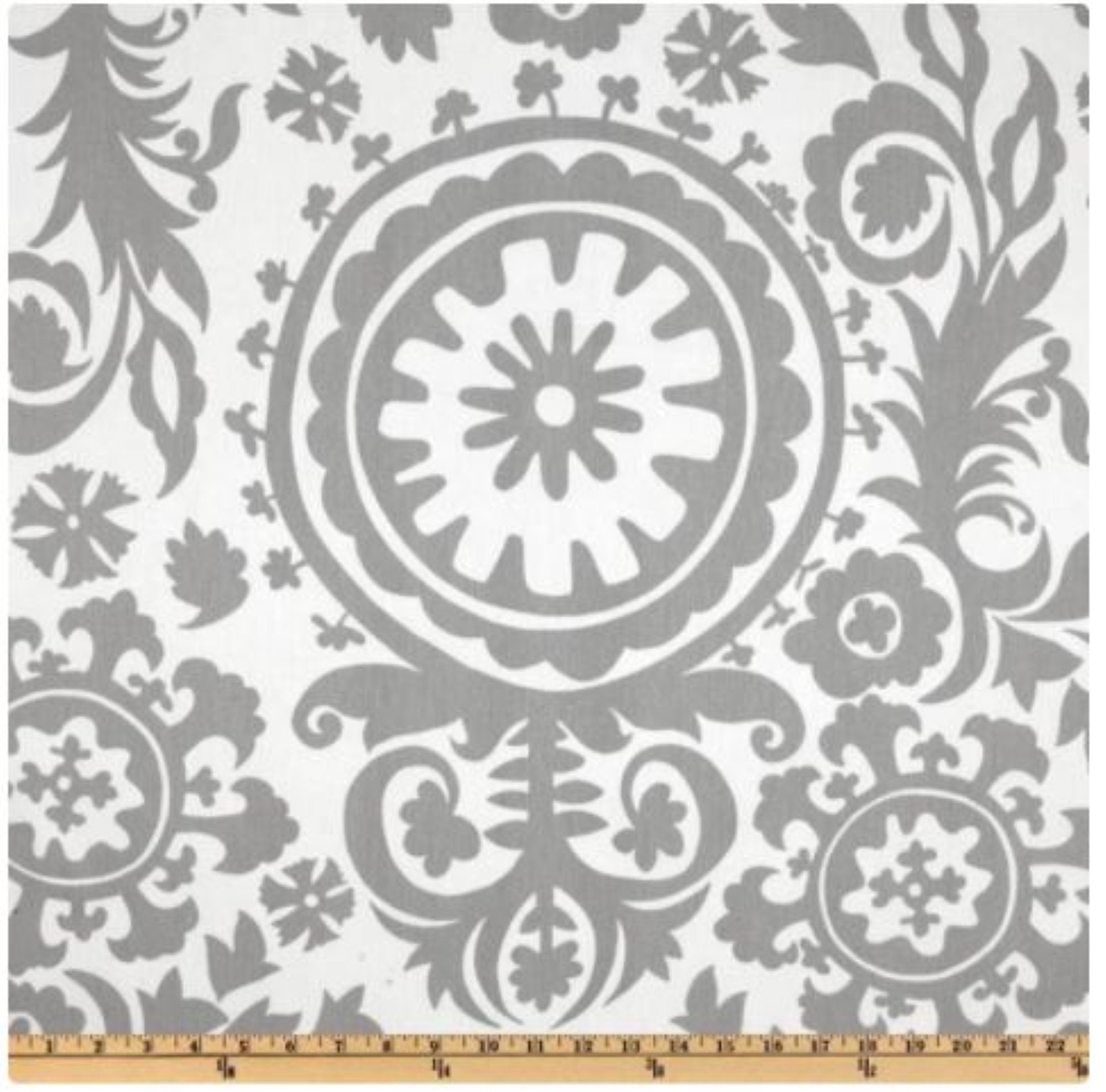 Chemin De Table Suzanni,