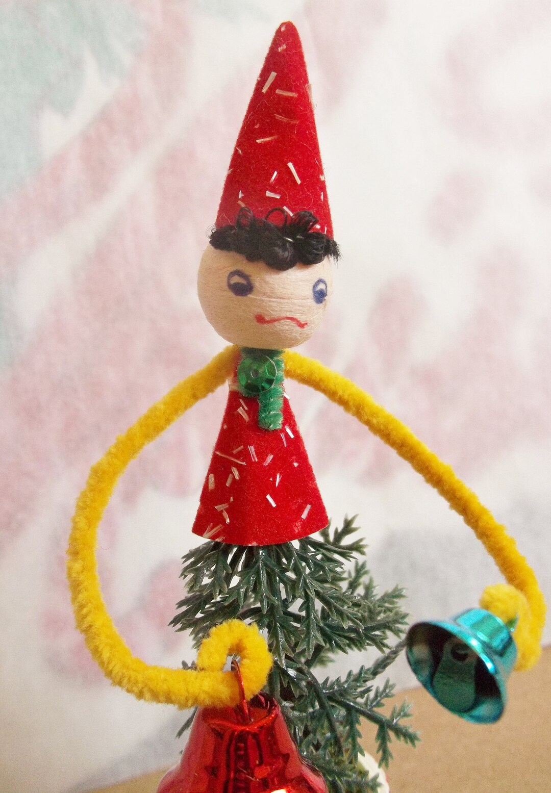 Pipe Cleaner Elf Figure / Vintage Craft Supplies / Plastic Etsy