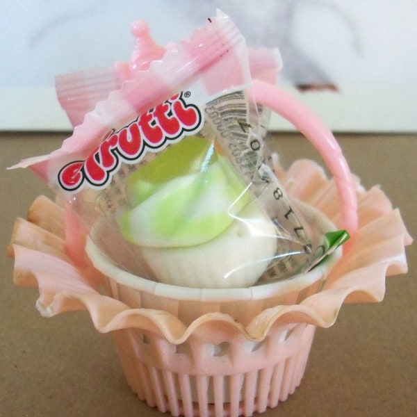 Vintage / Party Favors / Plastic Nut Cup Baskets / Set of Three / Clown Motif Handles / Retro Kitsch / Pink