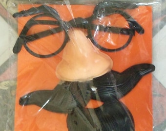 Vintage Halloween Collectible / Mr. Spooky Disguise Set / Child Size / M. SHIMMEL SONS INC. / Dime Store Novelty