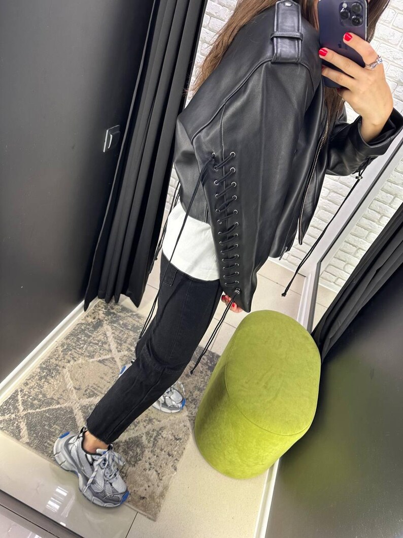 Handgemaakt schapenvachtleren bikerjack – vetermouwen, oversized pasvorm afbeelding 11