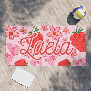 Personalisierte Coquette Erdbeeren und Bögen Strandtuch, Benutzerdefinierte Name Pool Handtuch 30 &quot;x60&quot; groß