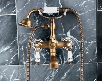 Messing-Badewannen-Duscharmatur-Set im Retro-Stil – Wand-Badewannenmischer mit zwei Knöpfen und Handbrause