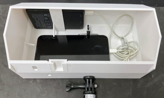 Chain Link Fence Phone Mount: Baseball/Softball Livestream Kit