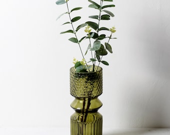 Vase en verre vintage vert olive / Italie / Années 1990.
