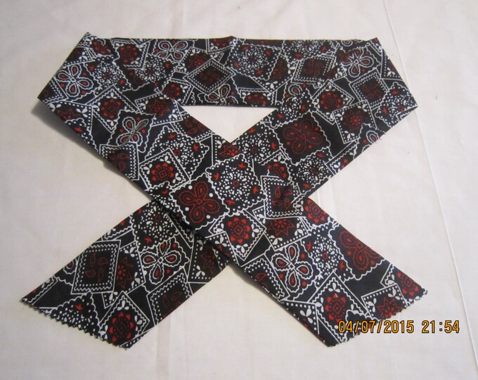 Extra Wide 3" Reusable Non-Toxic Cool Wrap / Neck Cooler  - Cowboy/Bandana/Hanky - Red and Black