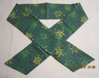 Extra Wide 3" Reusable Non-Toxic Cool Wrap / Neck Cooler  - Animal Prints - Frogs - Green
