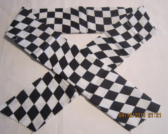 Extra Wide 3" Reusable Non-Toxic Cool Wrap / Neck Cooler  - Nascar - Wavy Check