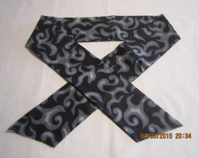 Extra Wide 3" Reusable Non-Toxic Cool Wrap / Neck Cooler  - Motorcycles/Goth - Grey Flames